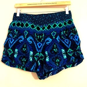 Express Bandana Printed Shorts